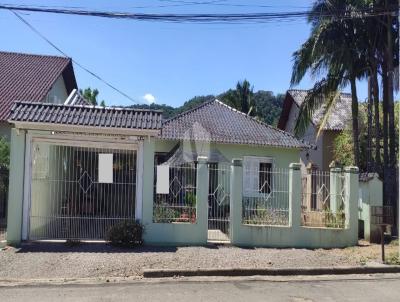 Casa para Venda, em Santa Cruz do Sul, bairro Arroio Grande, 4 dormitórios, 2 banheiros, 2 vagas